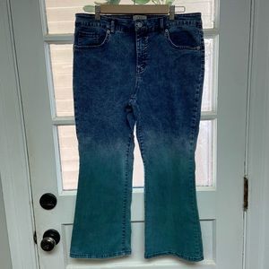 LOGO by Lori Goldstein Ombré Acid Wash Cropped Jeans